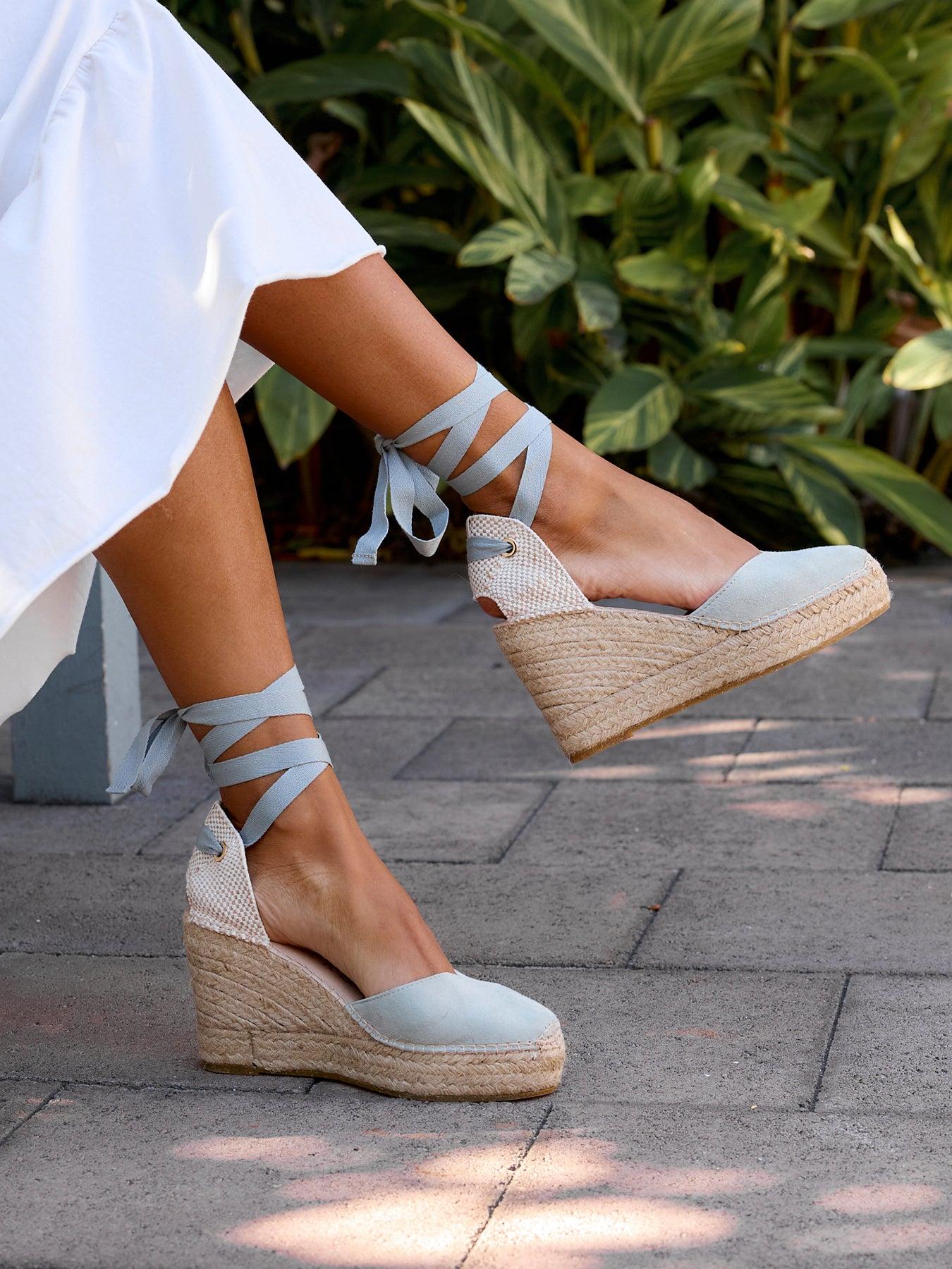 Sandália Anabela Alta Romero Camurça Verde Claro